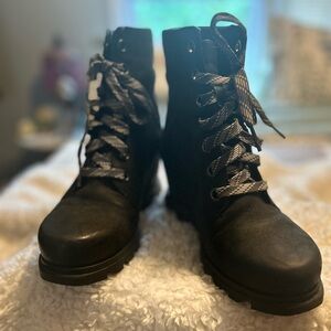 Sorel Black Combat Boots with Gray Laces
